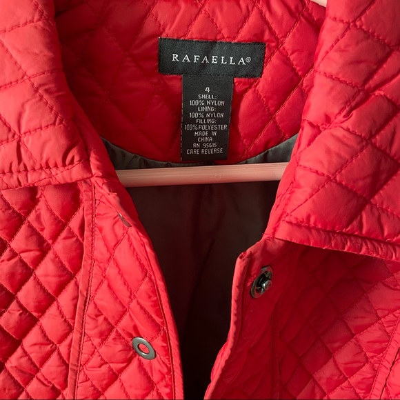Rafaella Women’s sz4 red quilted jacket with piping, snap closure w/open pockets - Picture 7 of 7